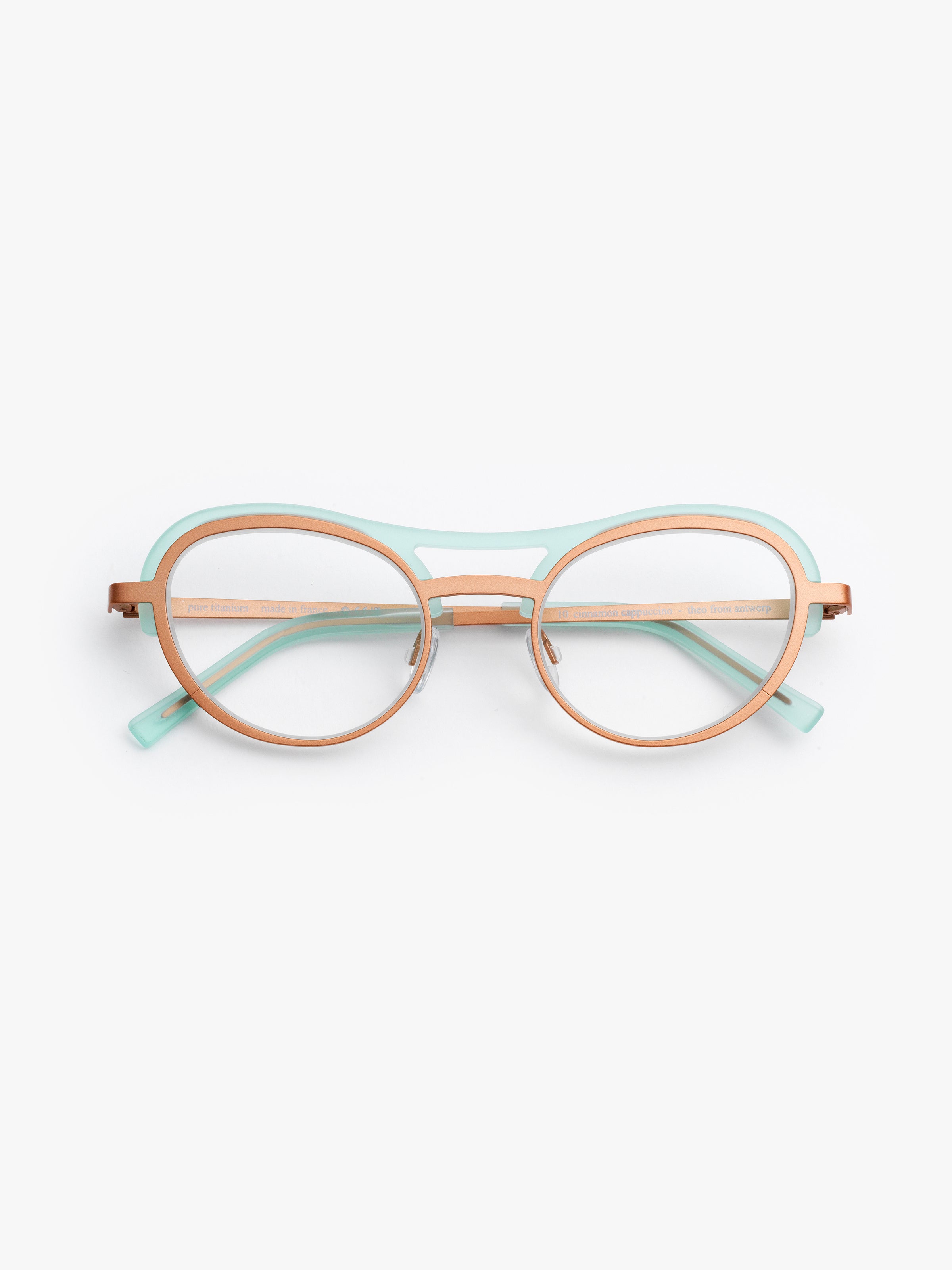 Theo / Cinnamon Cappuccino / 010 Deep Rose Matte + Transparent