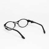 Parasite / Organisme 5 / Black White