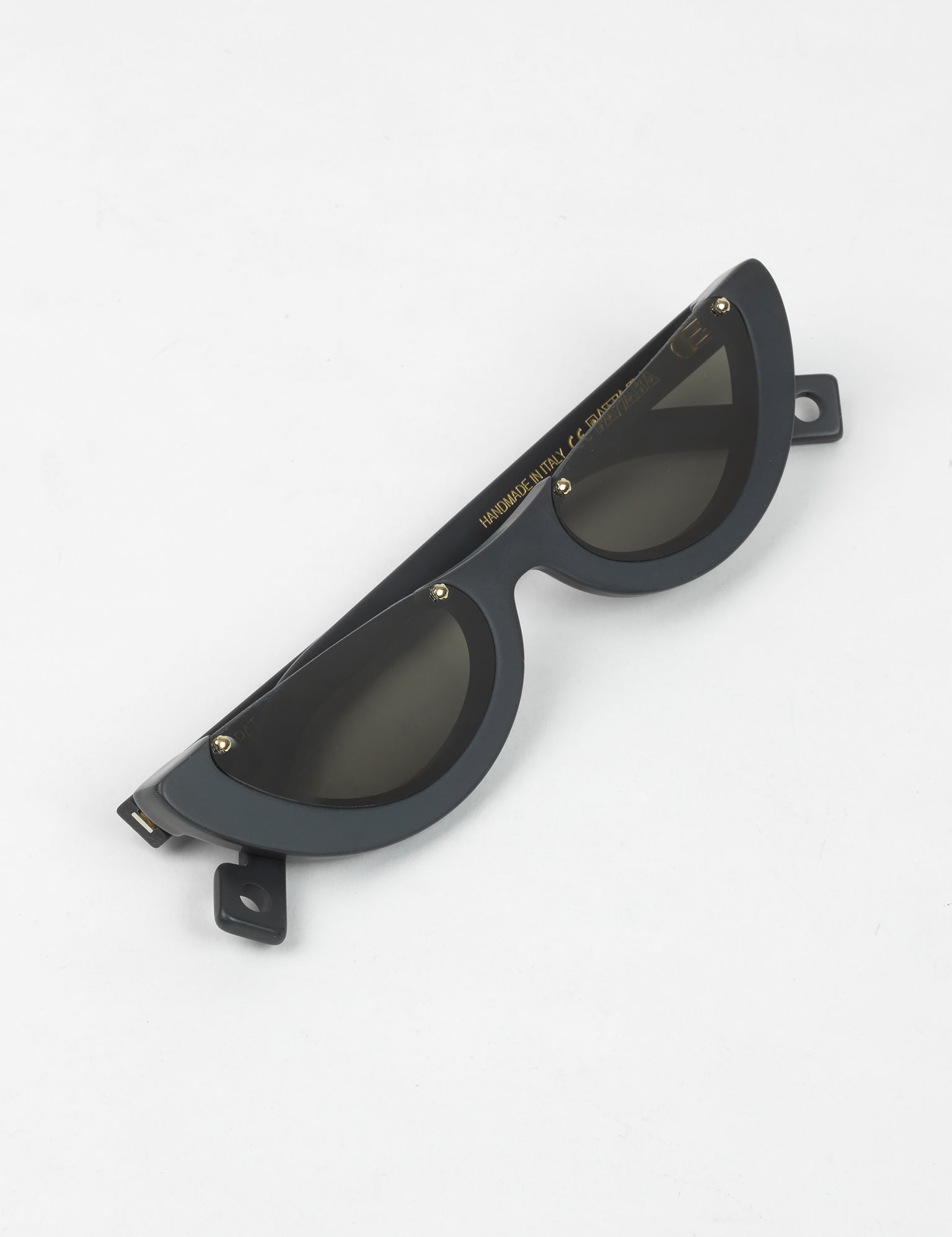 Pawaka / Empat 4 / Matte Grey Limited Edition - I Visionari