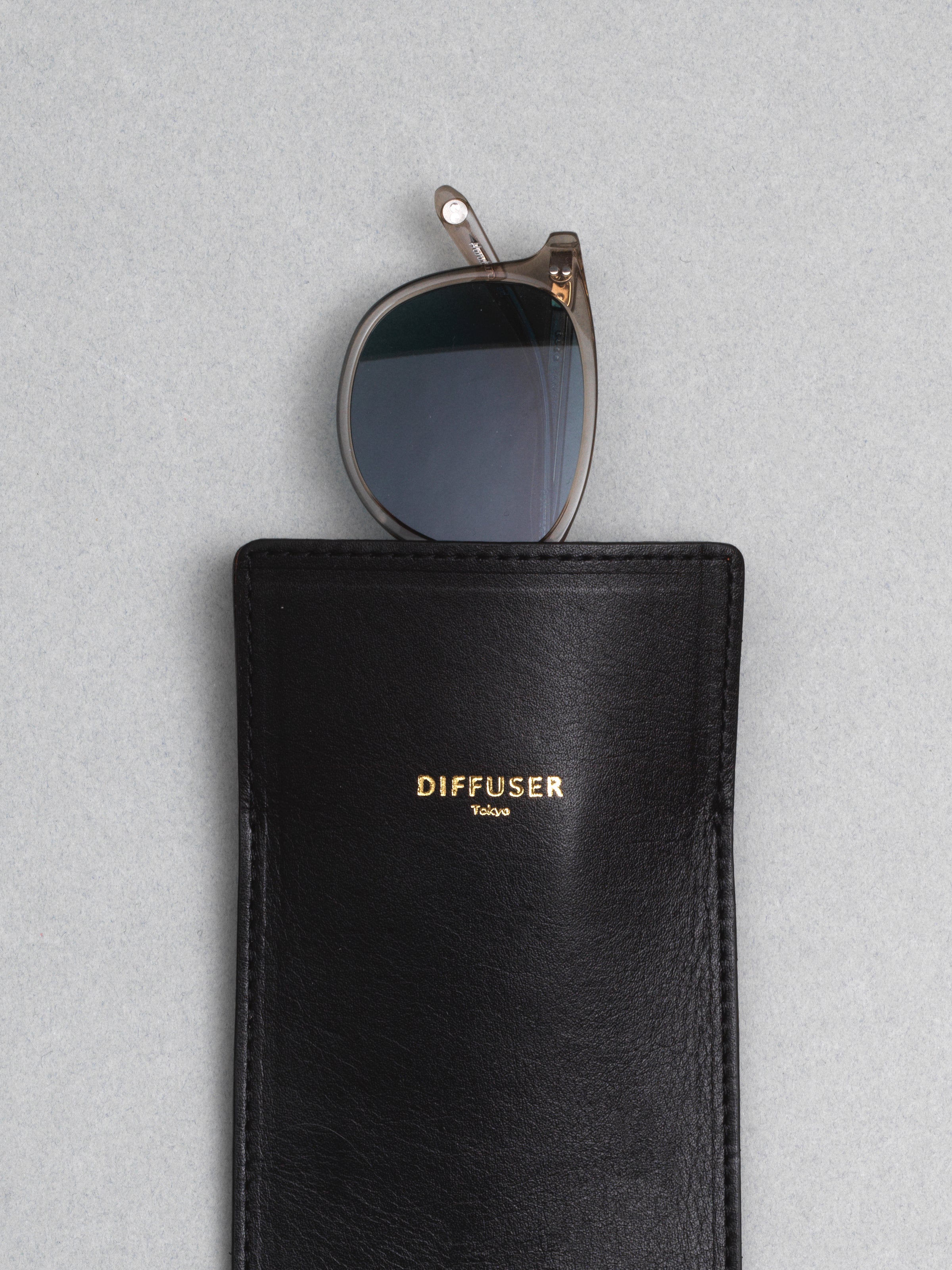 Diffuser Tokyo / Inner Pocket Eyewear Case / Black & Light Brown by Tokyo Diffuser, Accessories - - Independent curated luxury eyewear available at I Visionari