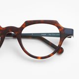 Theo / Couple / 005 Brown Red + Dark Night