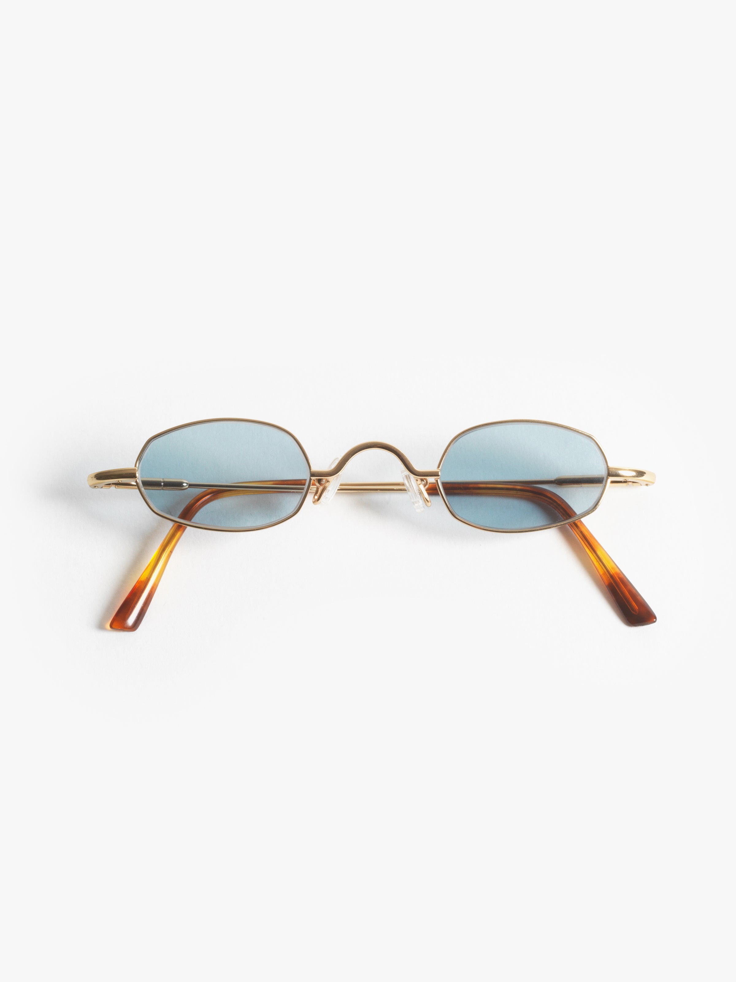 Gouverneur Audigier The Small Precious Yellow Gold with Sky Blue Lenses sunglasses, front view