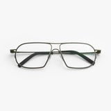 Theo / Isogon / 485 Capulet Olive + Sanremo Green