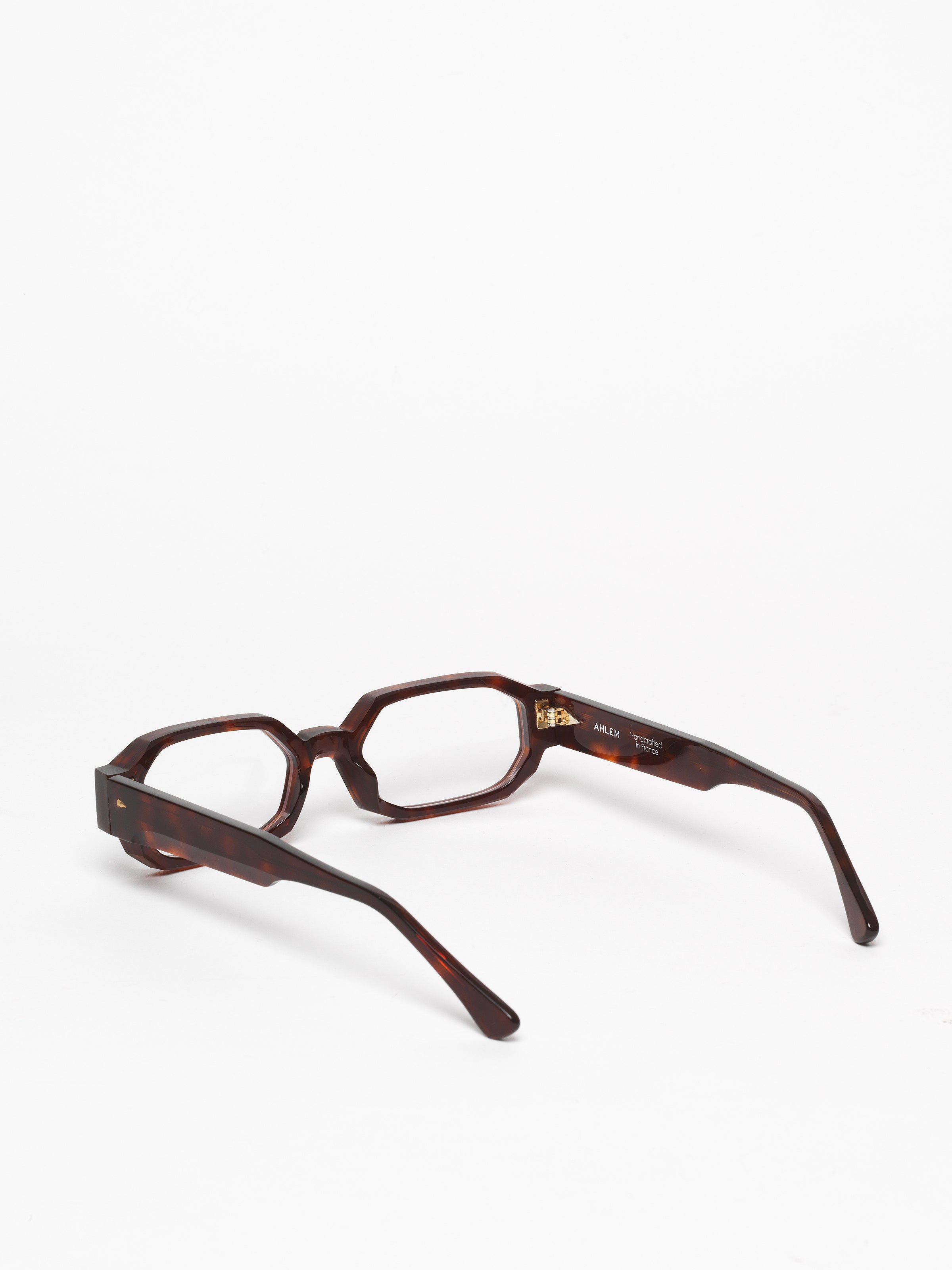 Ahlem / Jules / Light Turtle – I Visionari