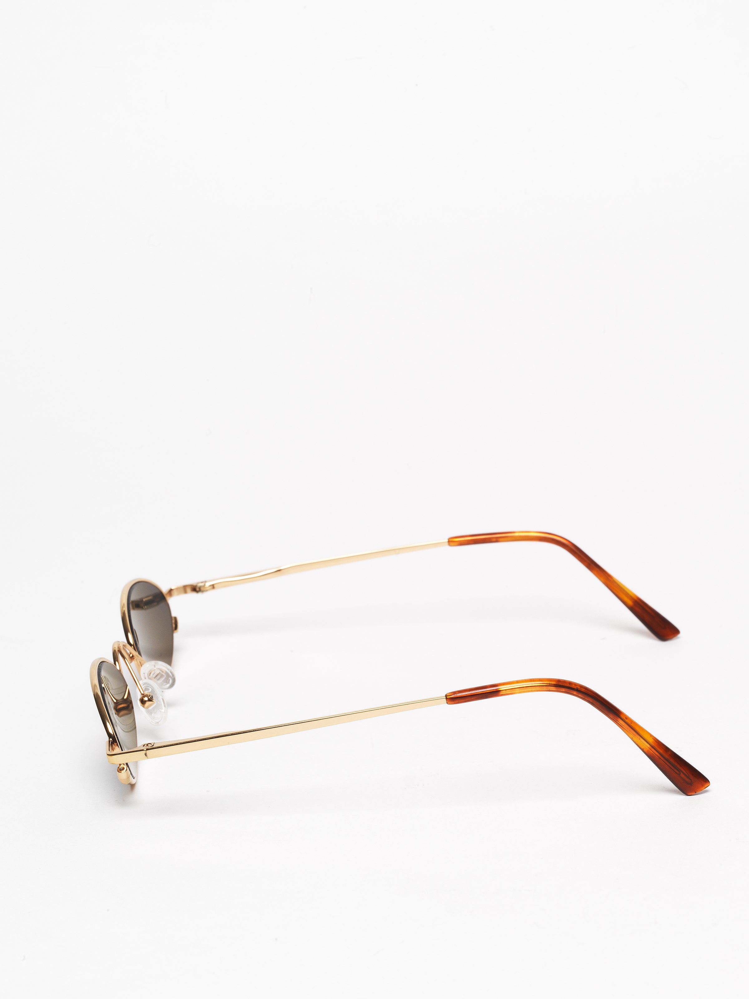 Gouverneur Audigier The Bold Oval Yellow Gold with Dark Green Lenses sunglasses, side profile
