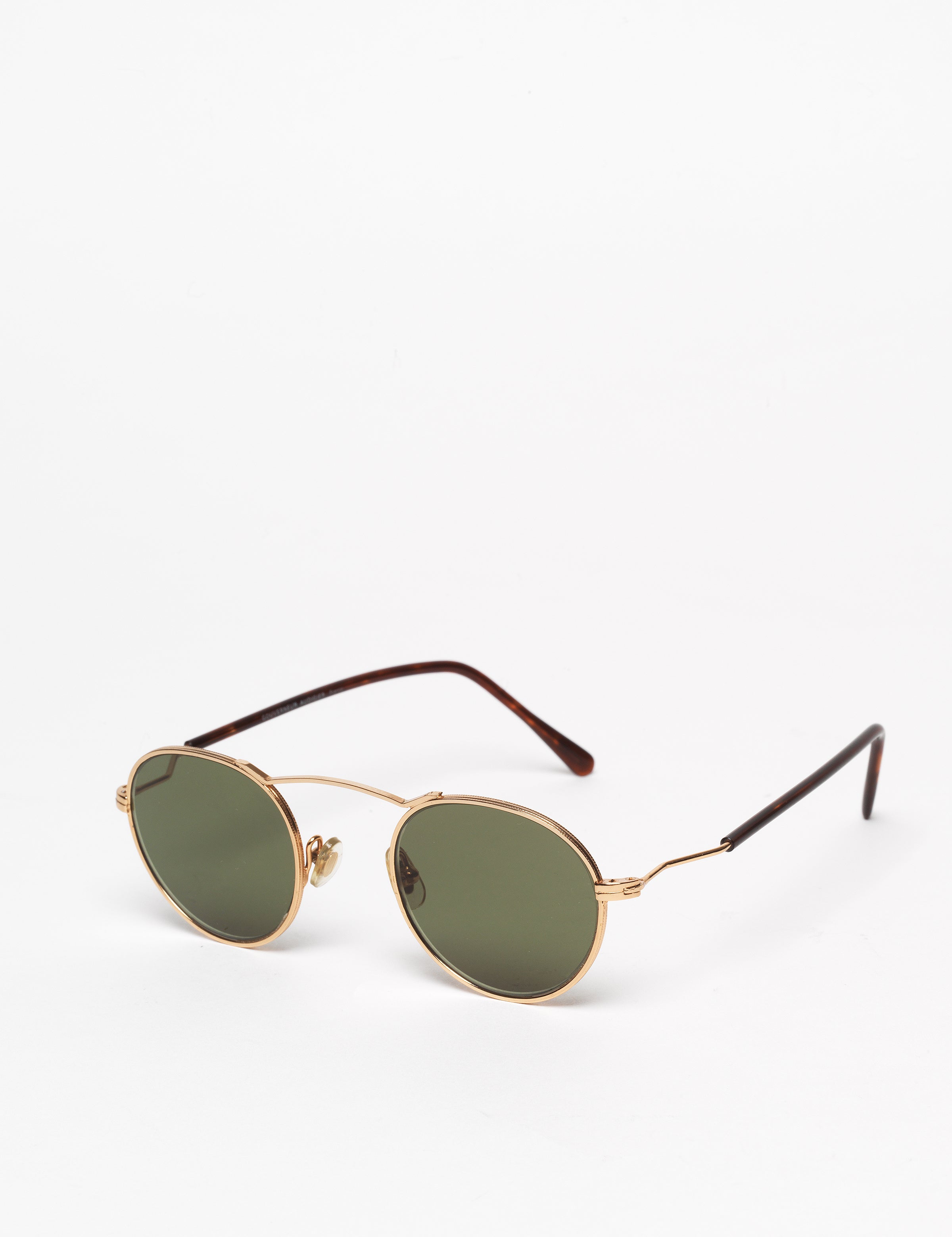 Gouverneur Audigier The Writer 41 Champagne with Vintage Green Lenses sunglasses, three-quarter view