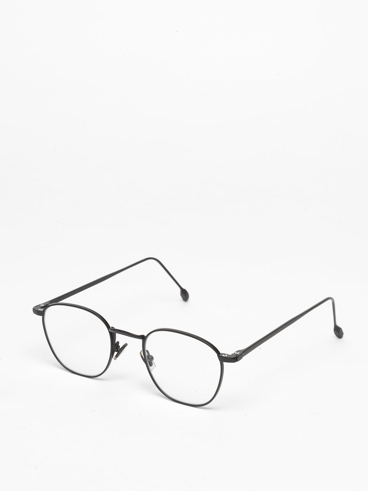 Lazare Studio Vassilief Back to Black – I Visionari