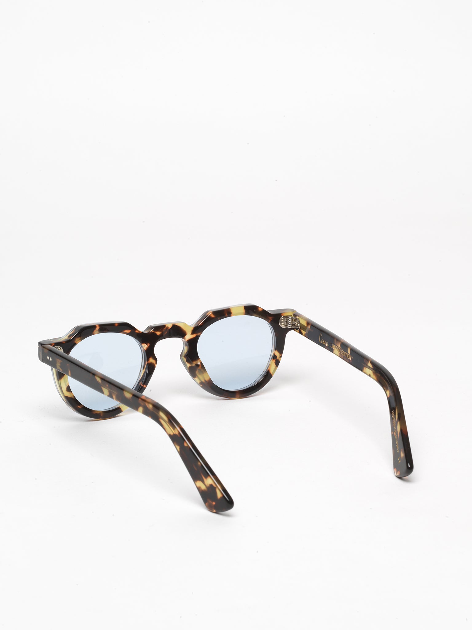 Lesca Lunetier / Crown Panto 8mm / Marble Tortoise with Light Blue