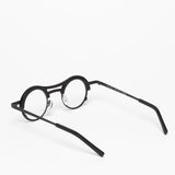 Theo / Cocoa Mocha / 001 Black Matte + Black