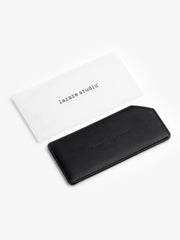Lazare Studio / Watson / Back to Black