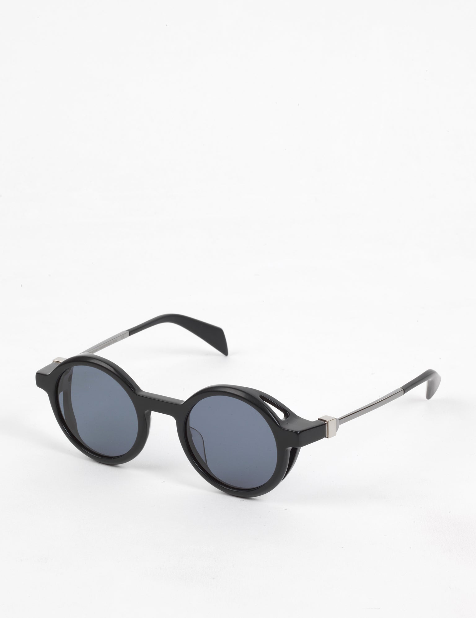 Siens / Eye Code 007 / Black by SIENS, Sunglasses - - Independent curated luxury eyewear available at I Visionari