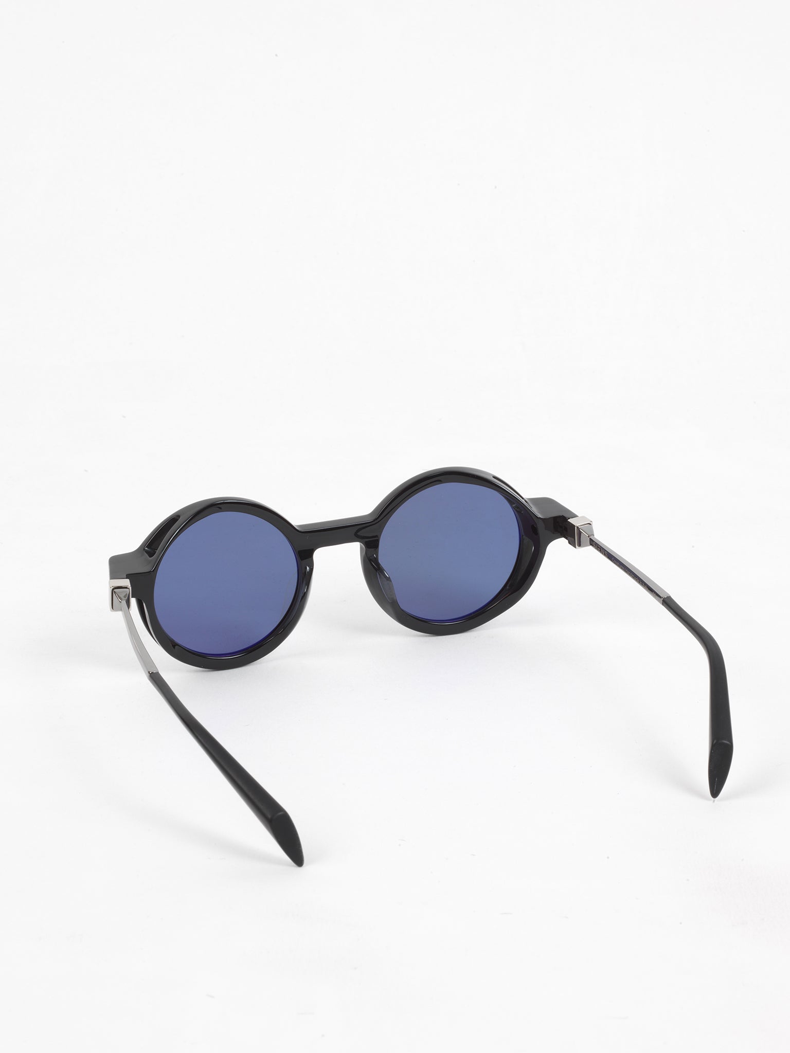 Siens / Eye Code 007 / Black by SIENS, Sunglasses - - Independent curated luxury eyewear available at I Visionari